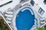 Swimming Pool Aroma Homestay & Spa