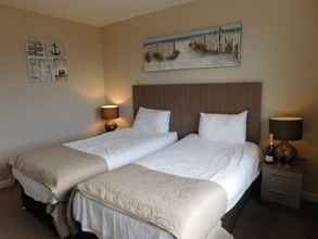 Bedroom 4 Cullen Bay Hotel