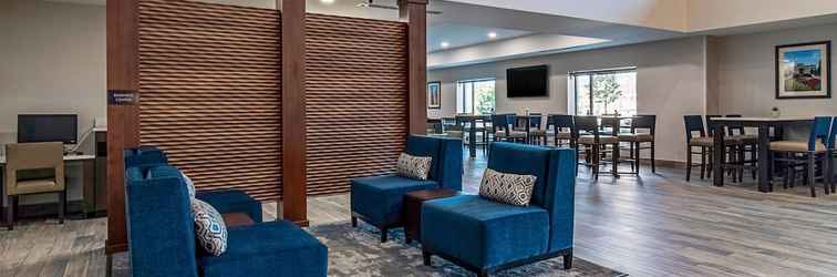 Lobby Comfort Suites Grove City - Columbus South