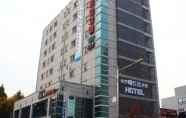 Bangunan 6 Metropol Tourist Hotel