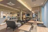 Bar, Cafe and Lounge Hampton by Hilton Frankfurt Airport