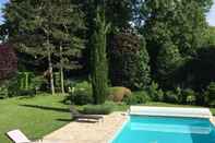 Swimming Pool Maison d’hôtes Joussaume Latour