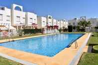 Swimming Pool Villa Marinas