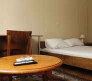 Kamar Tidur 6 Guest rooms Repos