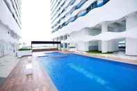 Swimming Pool The Wave by ExcluSuites Malacca