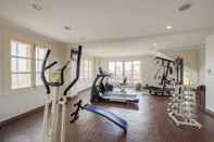 Fitness Center City View Apartment