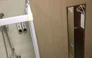 In-room Bathroom 2 Min Hing house