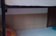 Phòng ngủ 4 Sleek Student Hostel