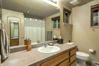 Toilet Kamar First Tracks 3202