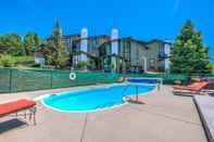 Swimming Pool Hillsider 15