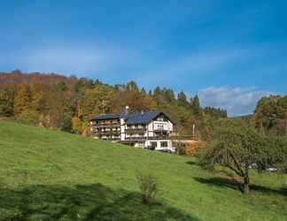 Exterior 2 Hotel Gassbachtal & Nibelungen Café