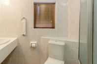 In-room Bathroom San Lameer Villa Rentals 1933