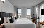 Kamar Tidur 5 Renaissance Amsterdam Schiphol Airport Hotel