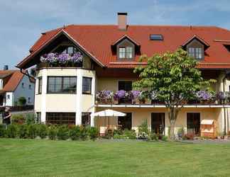 Bangunan 2 Gästehaus am Sonnenhang