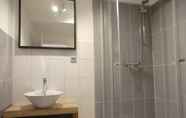 In-room Bathroom 6 Cityflair Berlin - Apartments