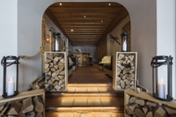 Lobby Hotel des Alpes