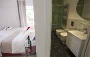 In-room Bathroom 4 San Pietro Grand Suite