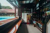 Bar, Kafe, dan Lounge Point 303 Surf Resort