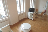 Common Space Sobieski City Apartment 10