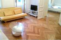 Common Space Sobieski City Apartment 9