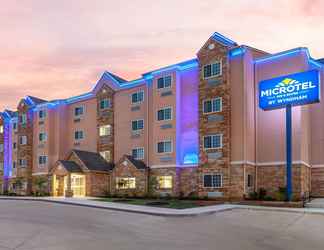 Exterior 2 Microtel Inn & Suites by Wyndham College Station