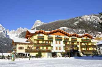 Exterior 4 Alle Dolomiti Boutique Lake Hotel