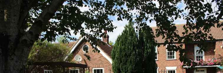 Exterior The Old Manor at North Somercotes