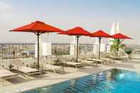 Swimming Pool Hotel Riu Plaza España