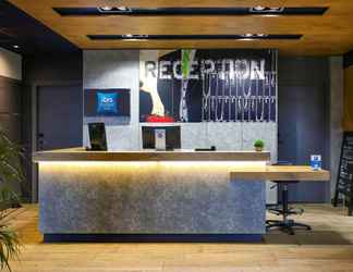 Lobby 2 Ibis Budget Saint Genis Pouilly Geneva