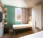 Bilik Tidur 2 Ibis Budget Saint Genis Pouilly Geneva