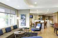 Lobby TownePlace Suites by Marriott Knoxville Oak Ridge