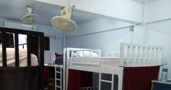 Phòng ngủ Shady's Hostel
