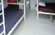 Kamar Tidur 5 Shady's Hostel