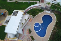 Swimming Pool Apartamento Florencia Colombia