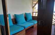 Common Space 4 The Tree House Sumbawa - Hostel