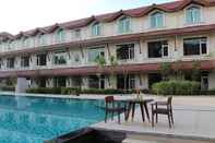 Swimming Pool Hotel Dawei