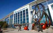 Exterior 2 Holiday Inn Express And Suites Omaha Downtown - Airport, an IHG Hotel