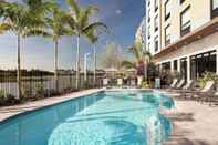 Swimming Pool Fairfield Inn & Suites by Marriott Wellington-West Palm Beach