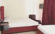 Kamar Tidur 5 Hotel Second Home