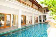 Swimming Pool Apple Villa & Suite Seminyak