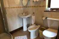 Toilet Kamar Erris Villa