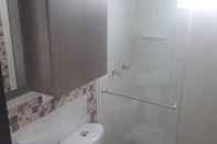 Phòng tắm bên trong Conjunto Residencial Baraona