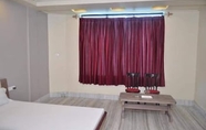 Kamar Tidur 5 Hotel Mamoni Group