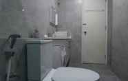 In-room Bathroom 4 YO.OM Families Luxury Condo Gateway 6 Pax