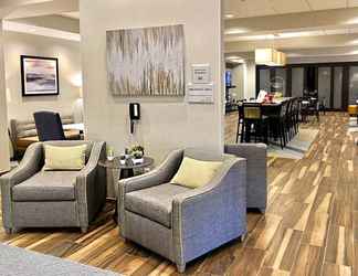 Lobby 2 Hampton Inn Cranbury