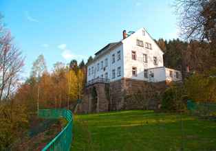 Exterior 4 Die Burg Schöna - In a national park