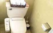 Toilet Kamar 2 Pension Surf House