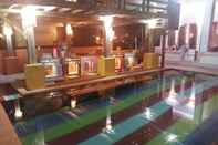 Swimming Pool Alola Inn