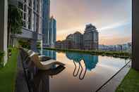 Swimming Pool The Mews Jalan Yap Kwan Seng by Joanne