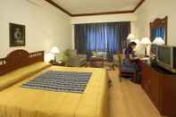 ห้องนอน Empires Hotel Paradip